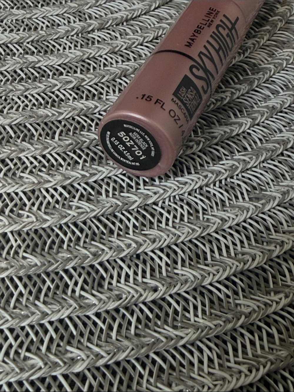 ❤️$2 NWT Maybelline Sky High Very Black .15oz Mascara